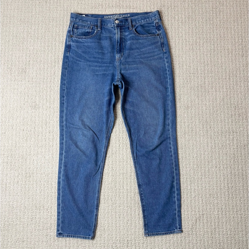 American Eagle Mom Jeans